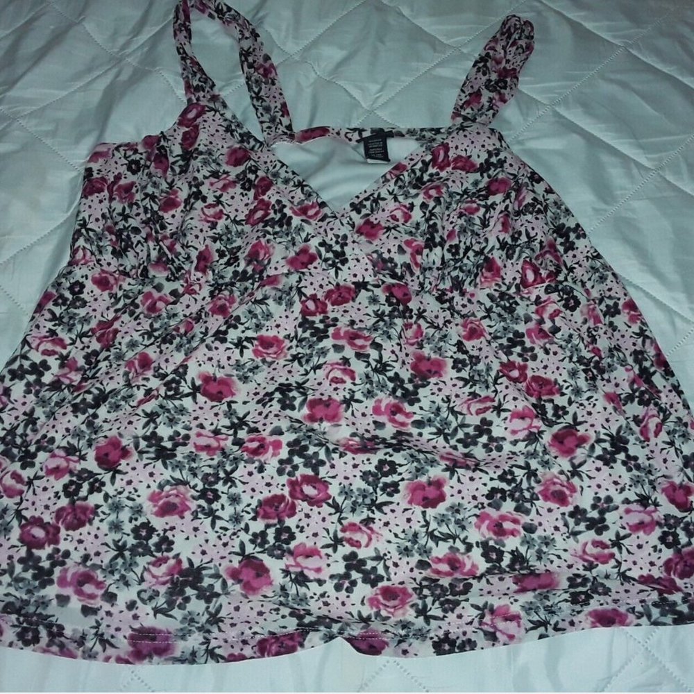 Torrid Women's Tank Top Size Plus 3 Used.